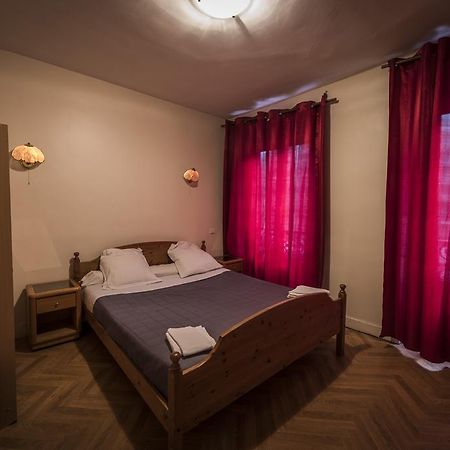 Central Hotel Párizs Kültér fotó