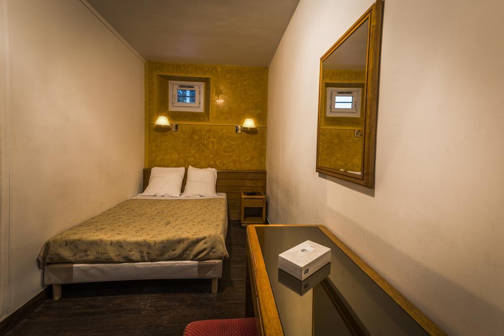 Central Hotel Párizs Kültér fotó