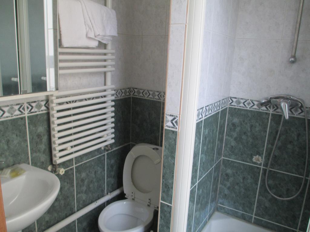 Central Hotel Párizs Kültér fotó