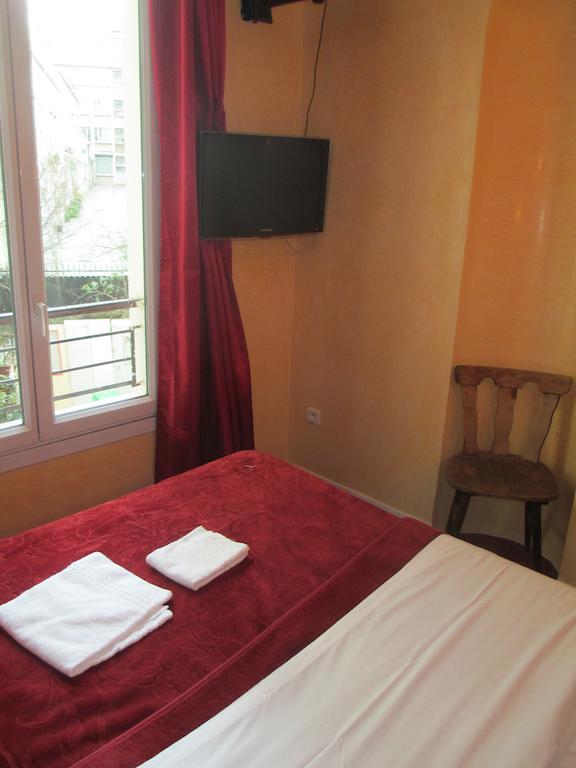 Central Hotel Párizs Szoba fotó